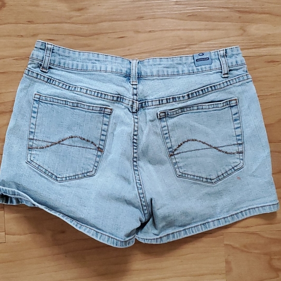 Vintage Bluenotes Shorts - Picture 4 of 5